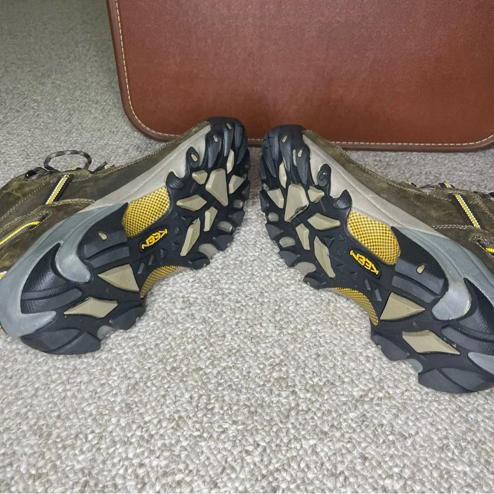 Keen targhee boots